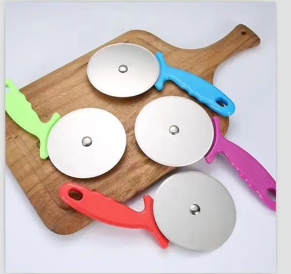 Stainless Steel Round Pizza Cutter Manufacturer High Quality Portable Manual Customization Pizze Knife Tools Pizza Cutter