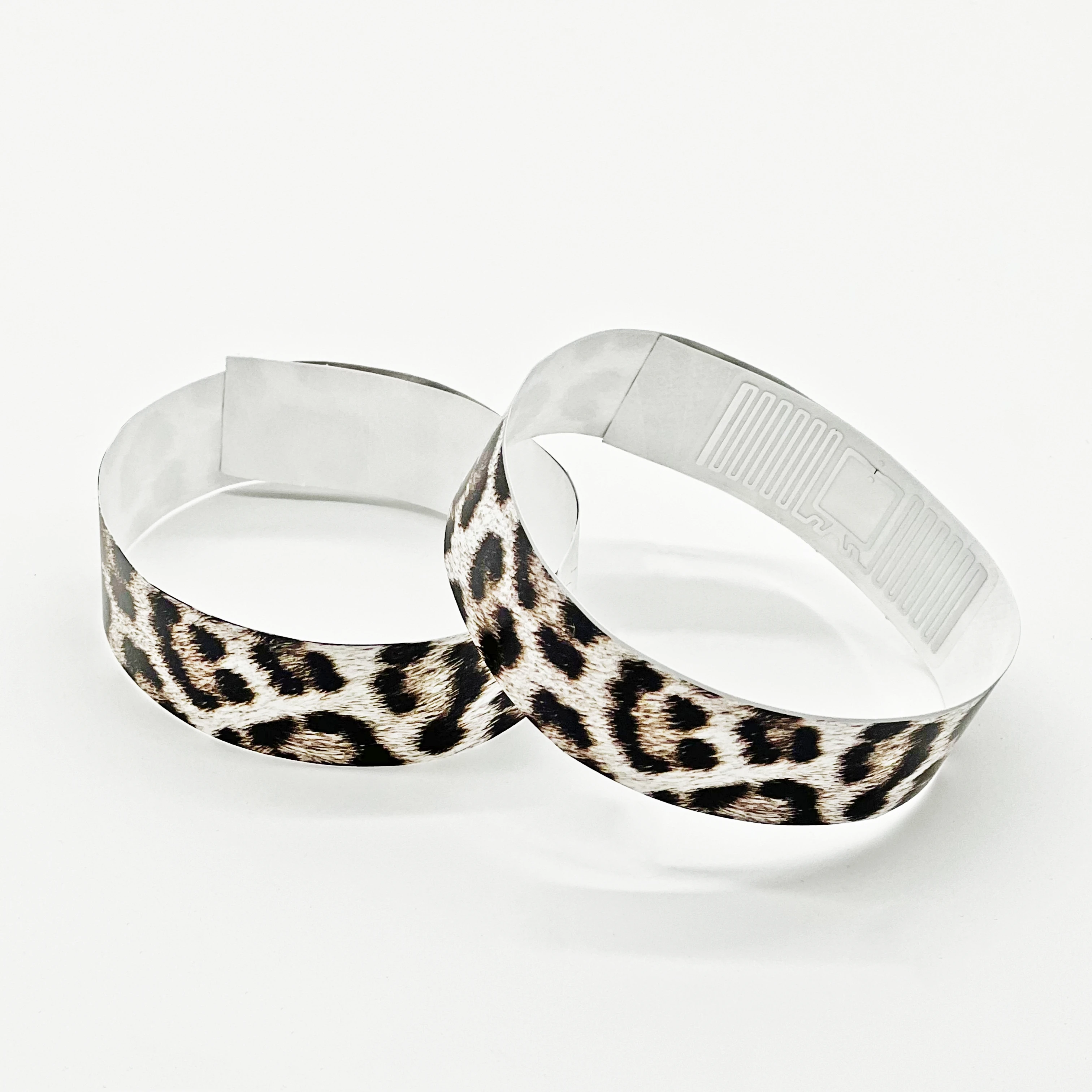 Custom Logo Printed Bracelet Waterproof Paper Tyvek RFID  Wristbands NFC function for Event Party Supplies ticker with chip