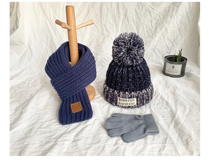Knitted Hat Solid Color Thermal Pom Pom Beanie Hat Medium Knitted Children Scarf Wholesale Winter Warm Thick Style Kids Plain