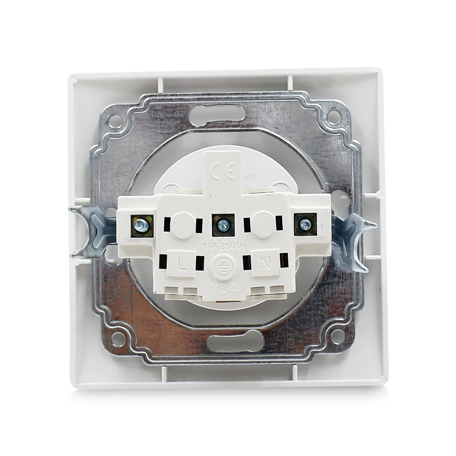 Hot sale Eu type wall socket 220V 16A white pc panel copper high quality french socket 10 years warranty