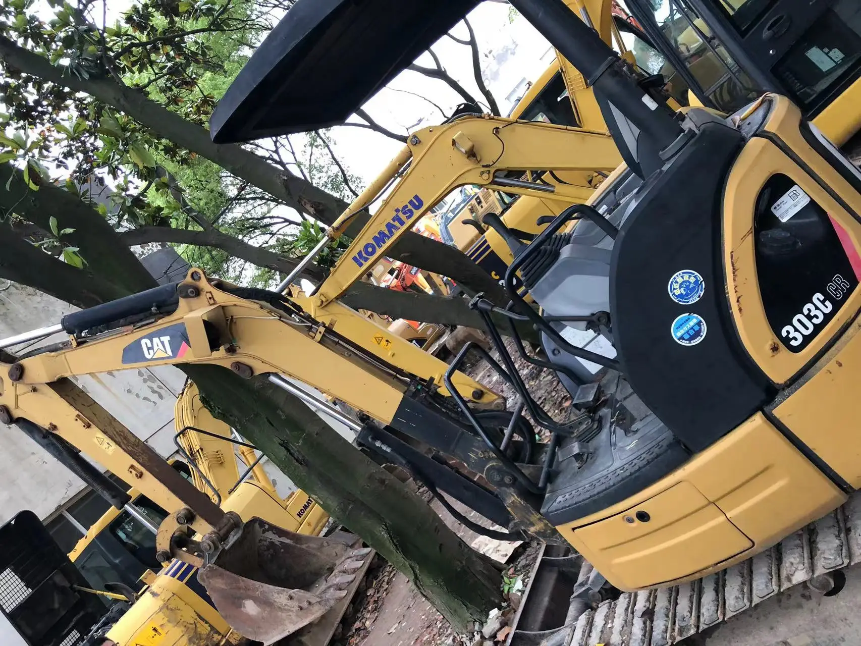 cat 303 used excavator second hand yellow crawl made in china cabin with closed dipper caterpillar