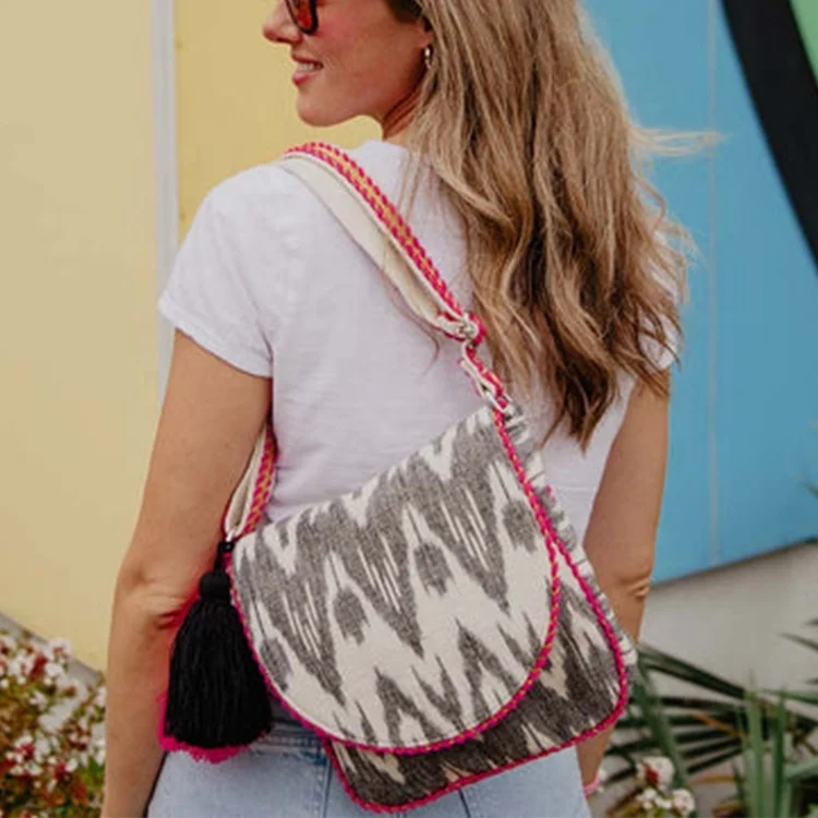 Huahao  She Ethnic Group Ethnic Shoulder Hippie Tassel Vintage Tote Messenger Embroidery Boho Bag