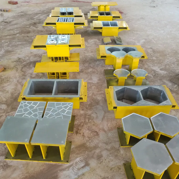 Price Auto Soil And Cement Brick Moulding Machine