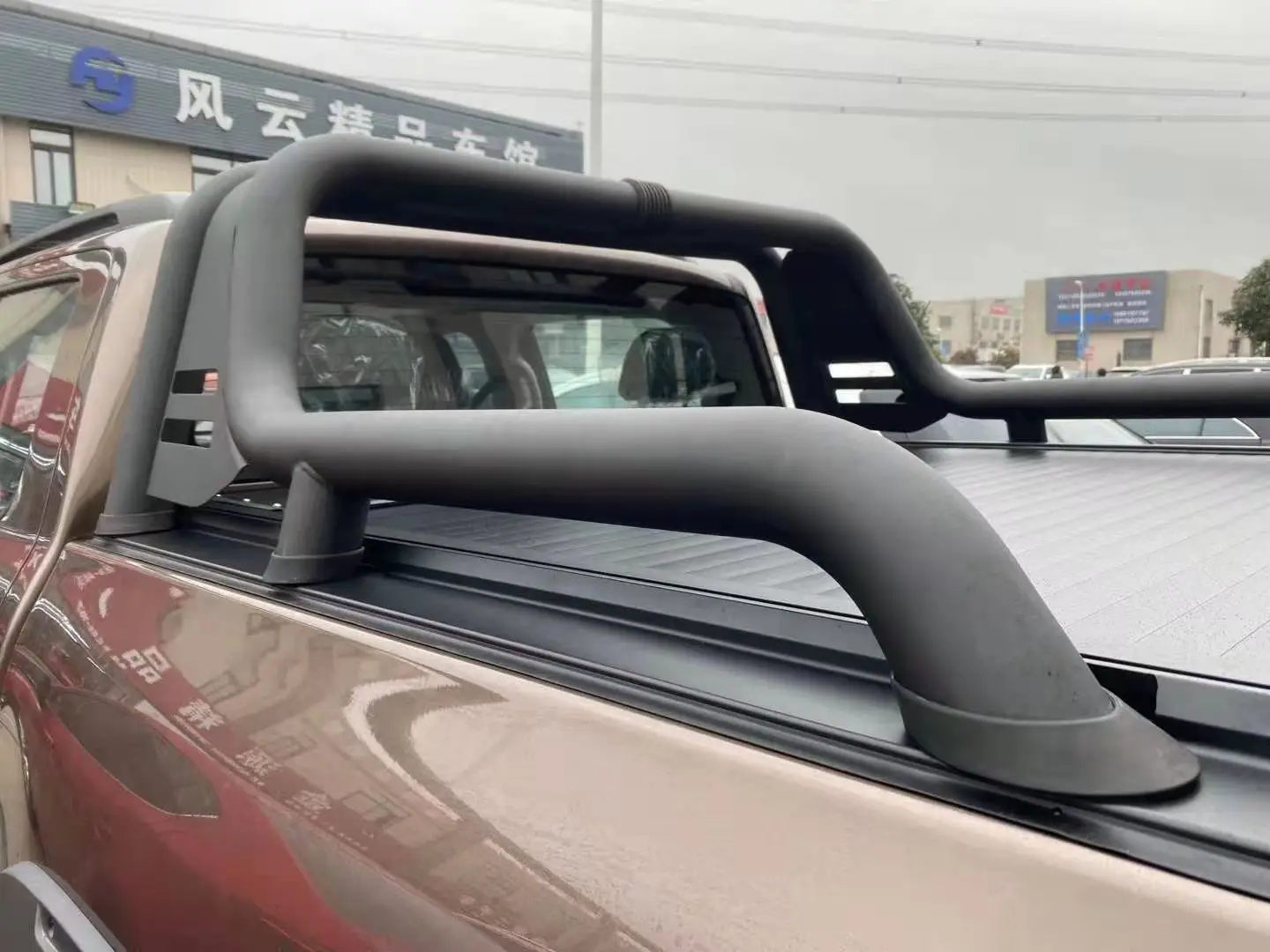 
Cheap pickup truck bed cover roller lid manual hard retractable tonneau covers for Ford Ranger F150 