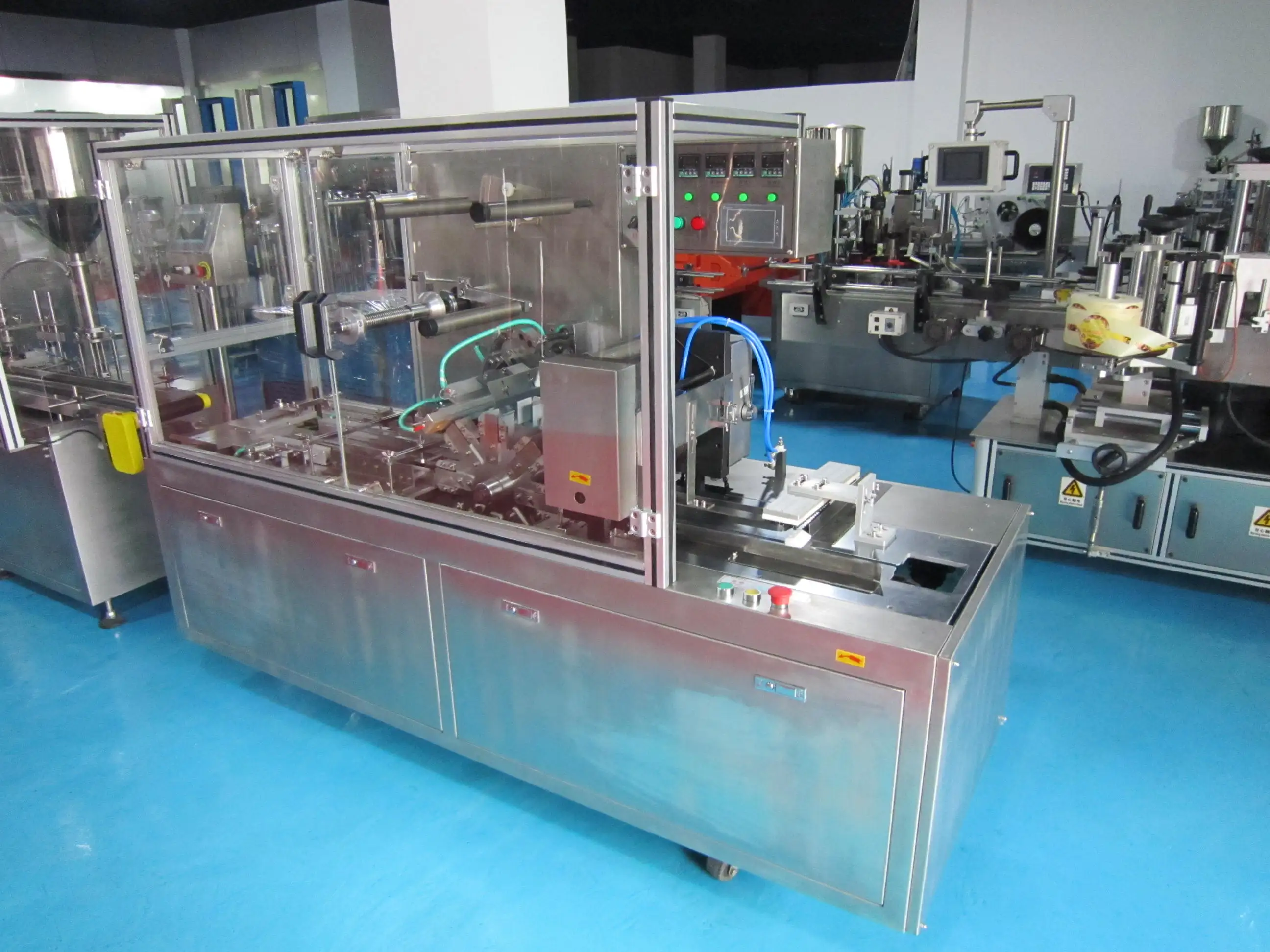 Competitive Price Roll Film Packaging PE PET Composite Film Packaging Automatic Packaging Machine