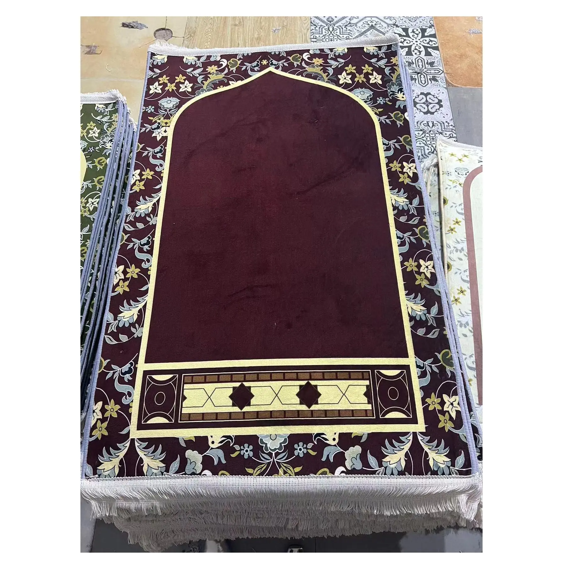 High Quality Prayer Mat Muslim Prayer Carpet Prayer Rug Made in China