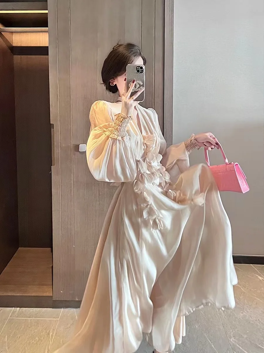 Elegant 2023 New Arrival Spring  New V-neck White Swan Feather Waist Dress Feminine Silk Sexy Beauty Fairy Holiday Dress