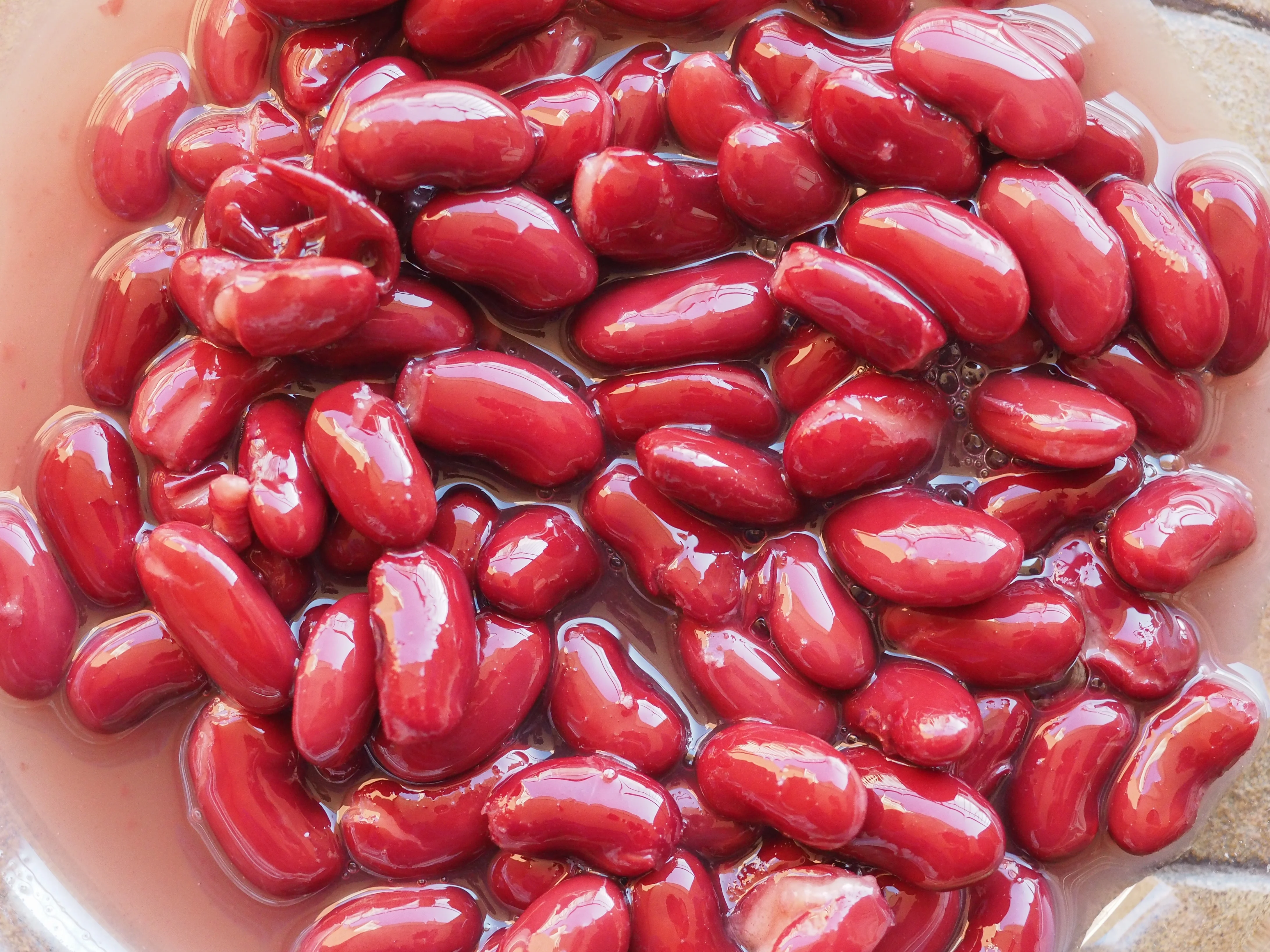 Canned dark red kidney beans in brine with high quality