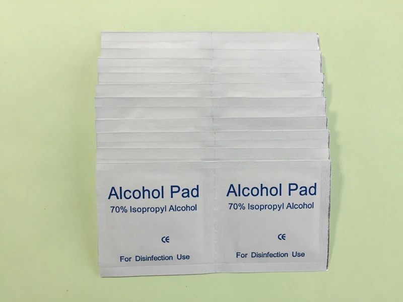Alcohol pad S076-1.JPG