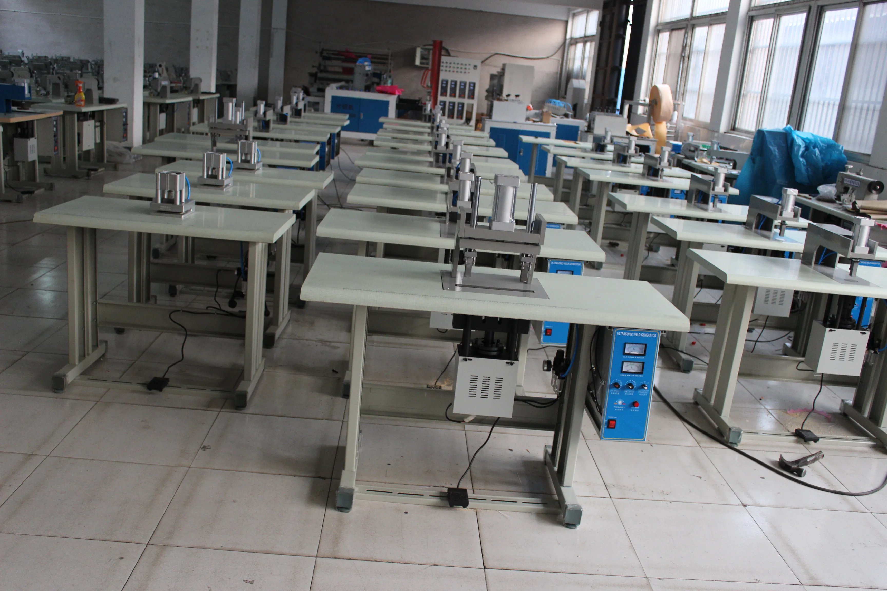  100% Original AH-60/100/200-S/Q decoration products with rich roller patterns 1500-2500W lace sewing machine