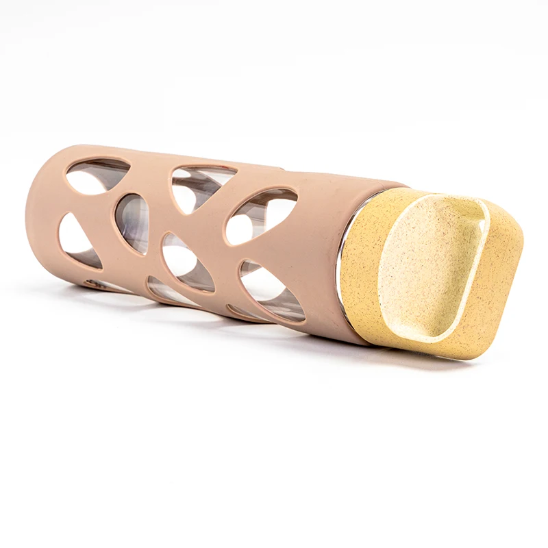 Wholesale factory reusable silicone sleeve glass water bottle with handle lid