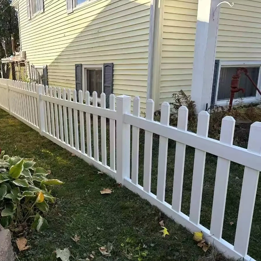 wholesale 5 feet high Vinyl PVC garden fence closed straight white picket fence