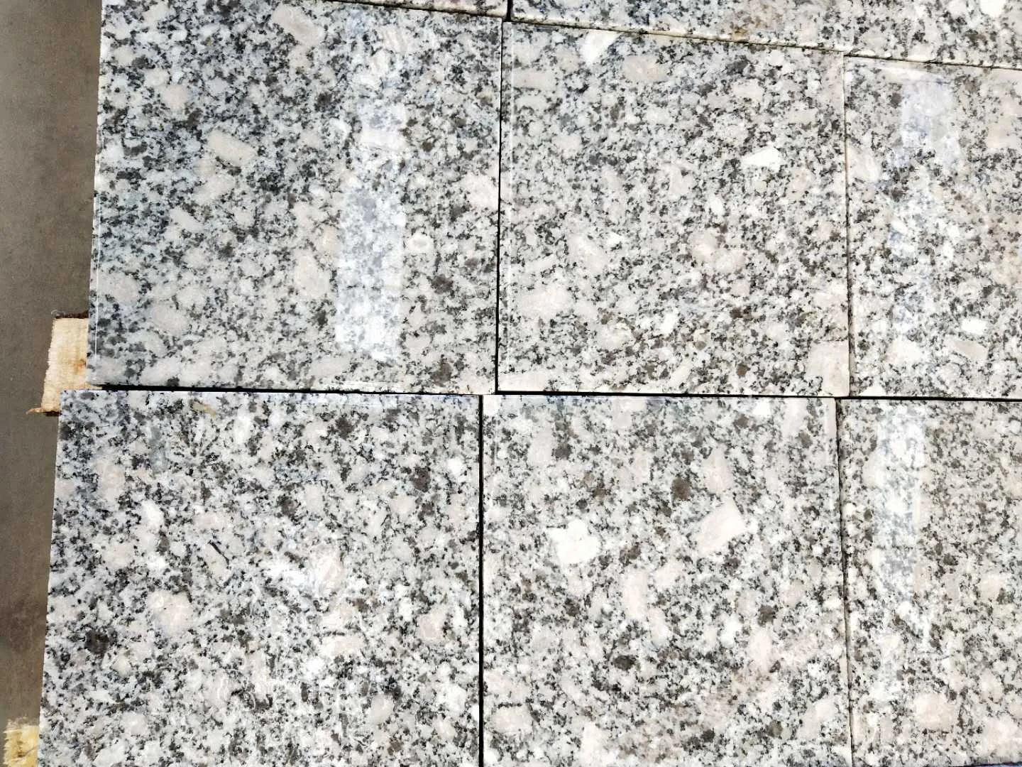 Cheap Honed Cut to Size Pear Flower White Granite for Floor