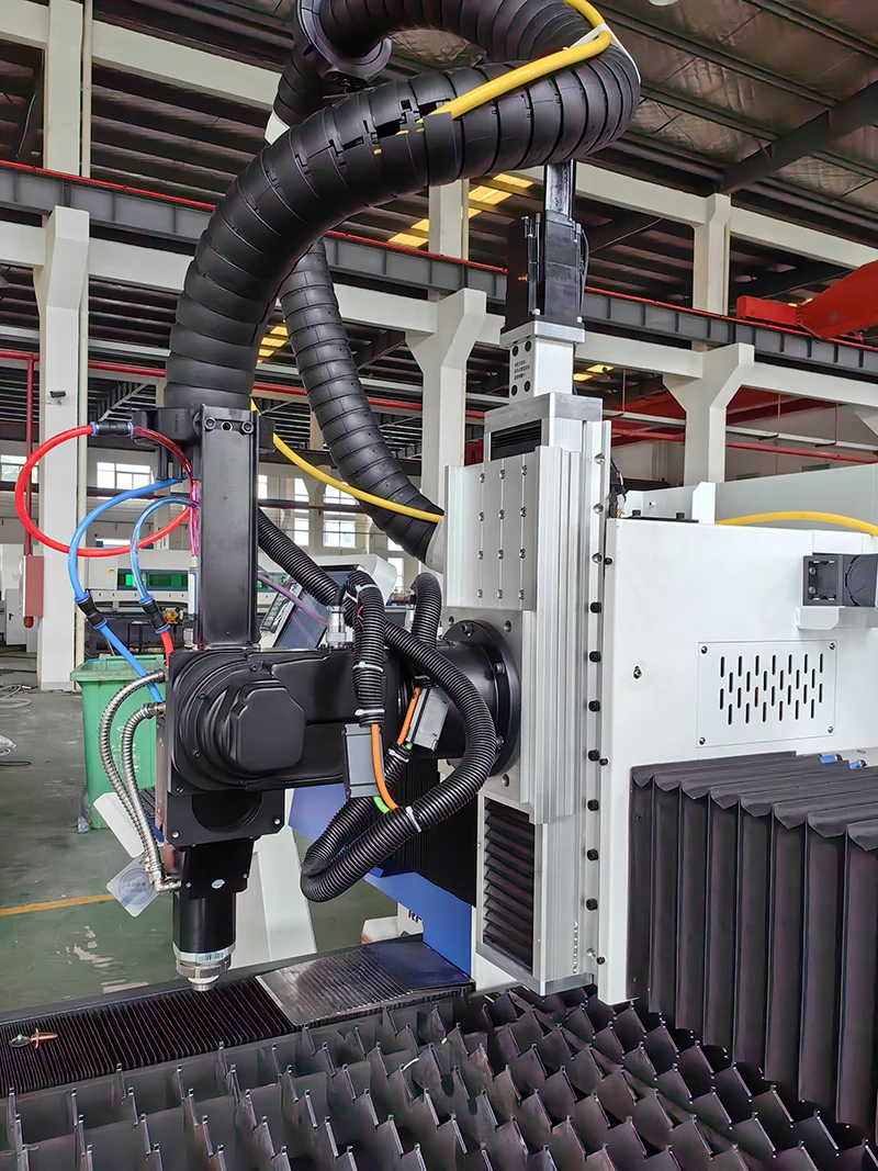 5 Axis 12KW 6520 Commercial Fiber Laser Cutting Machine Manufactures China for Metal Sheet Bevel cutting