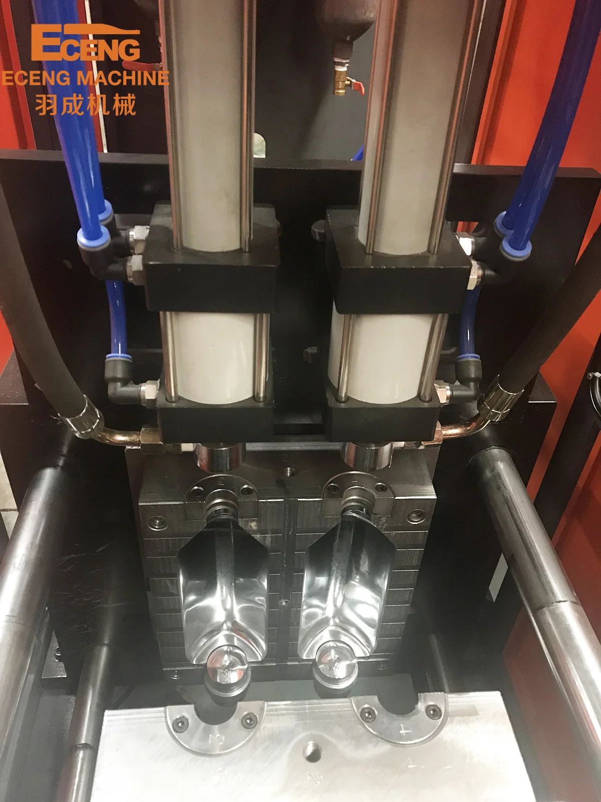 Eceng Semi Automatic Compact Plastic PET Preform Blowing Machine 4000BPH Bottle Blow Molding Machine 250ml 100ml 2L