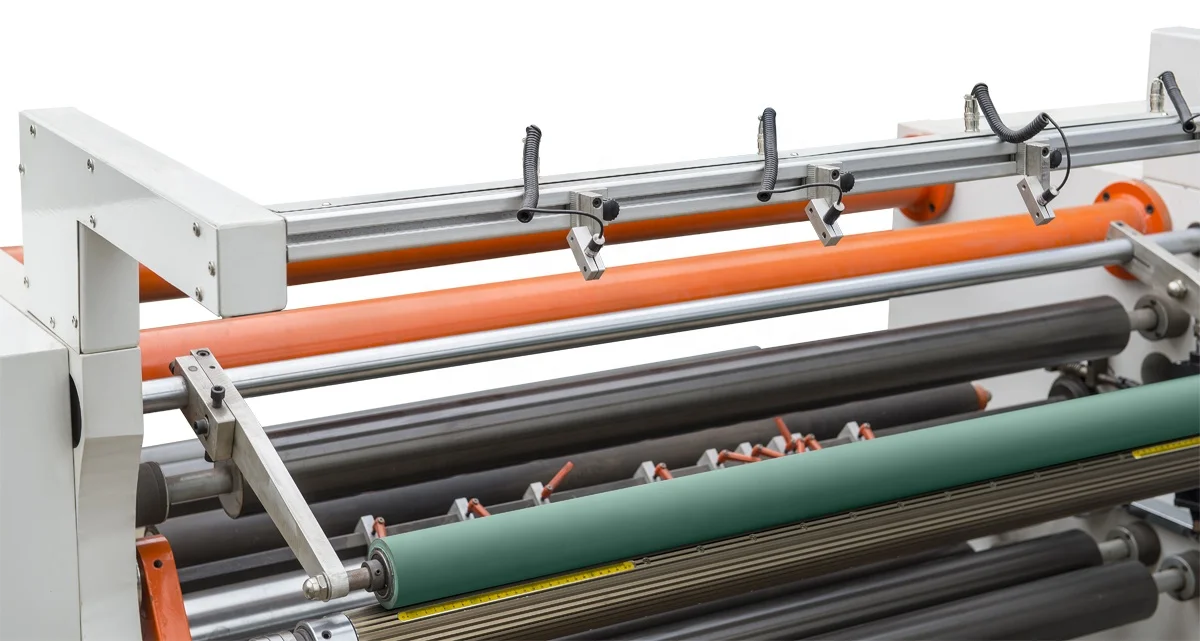 
S300-1300I hot selling Kraft packing paper slitter paper roll to slitter rewinder machine 