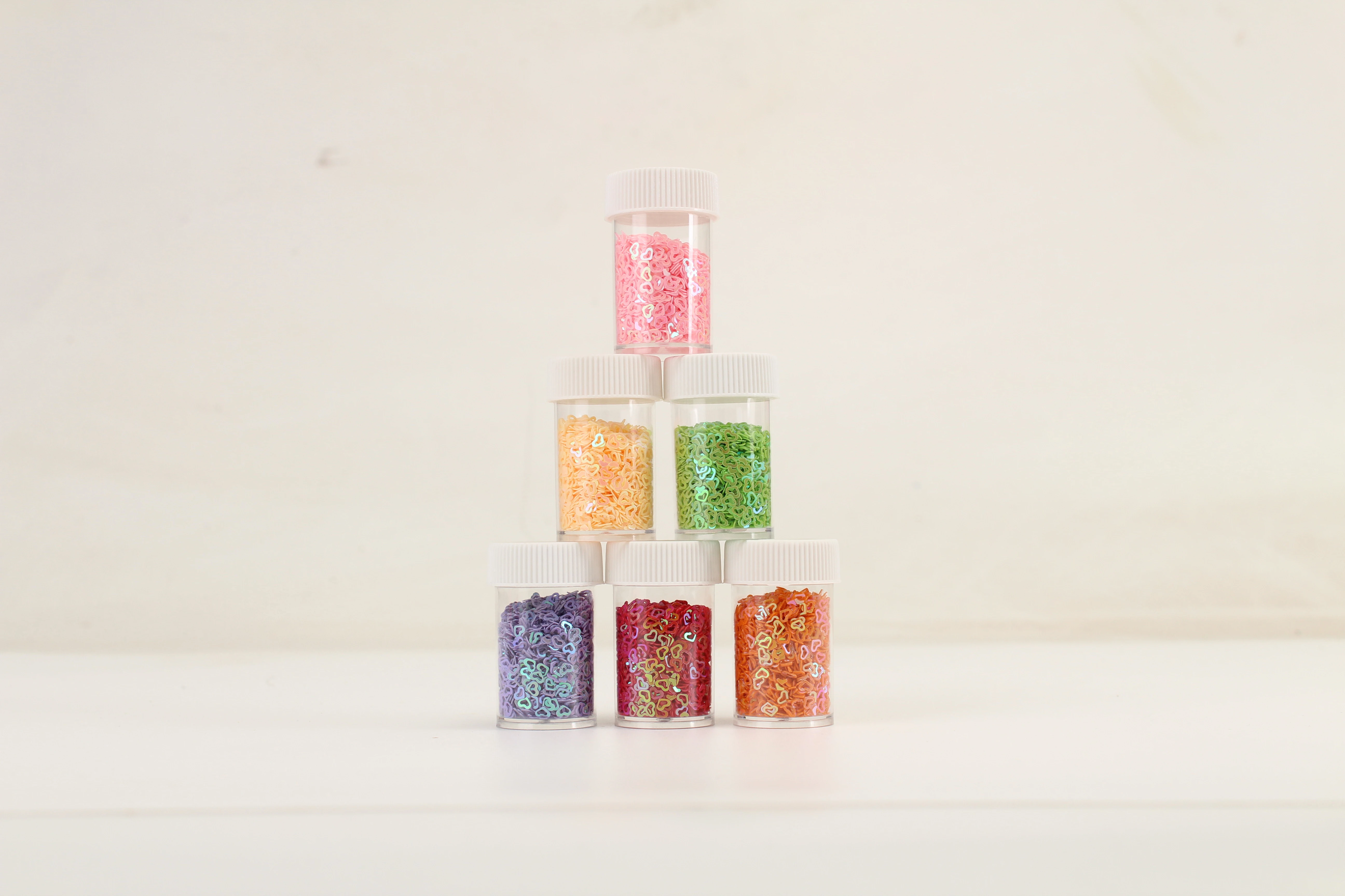 High Quality Multi-color Diy Clothing Loose Heart Shaped Sequins Wholesale Diy Craft Laser PVC Sequins