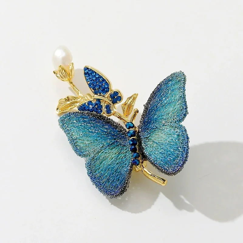 High Quality Embroidery Butterfly Brooch Pin with Pearl Stylish Micro Pave Cubic Zirconia Brooch for Women Dress