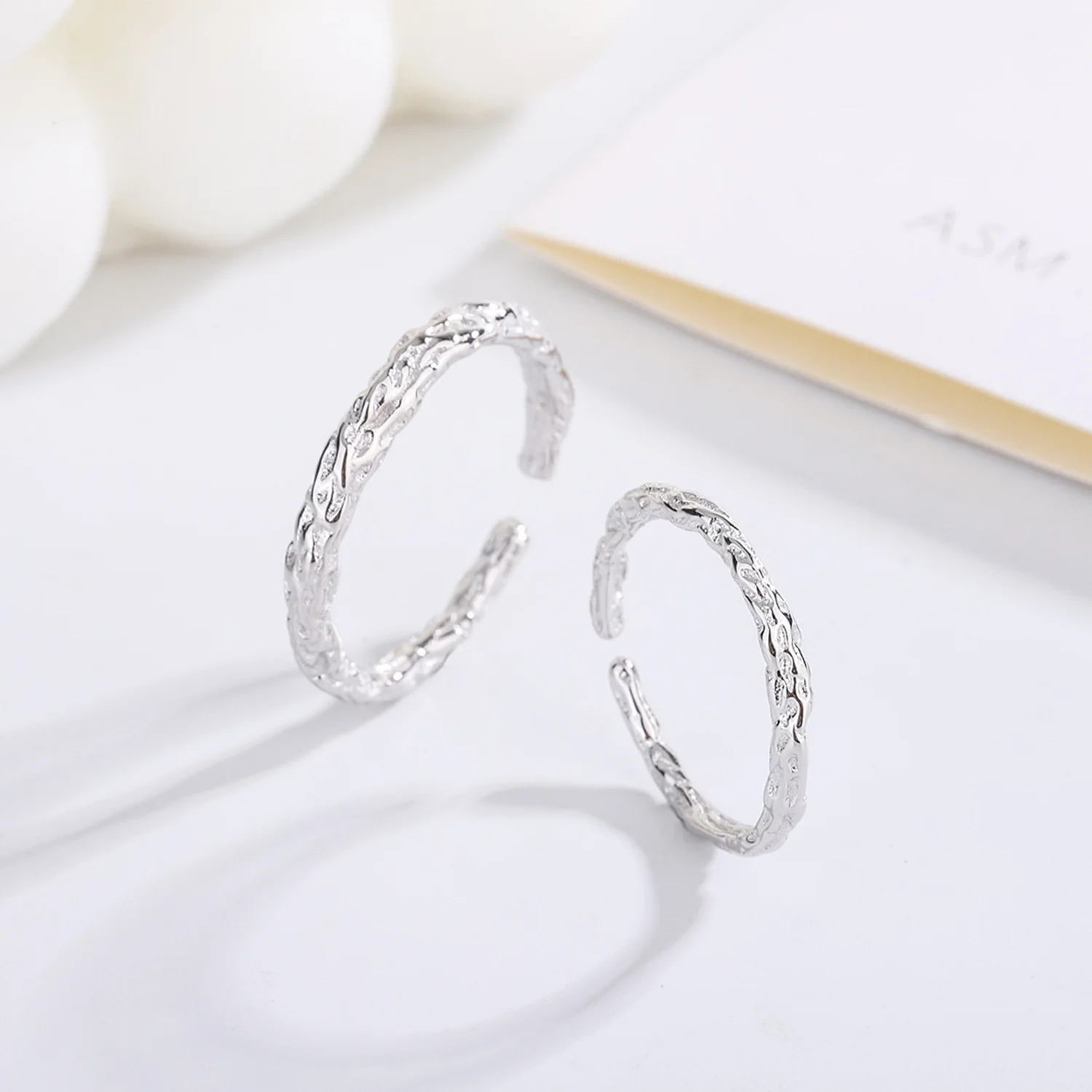 Fashion jewelry rings Simple and versatile niche design accessories 925 Silver jewelry