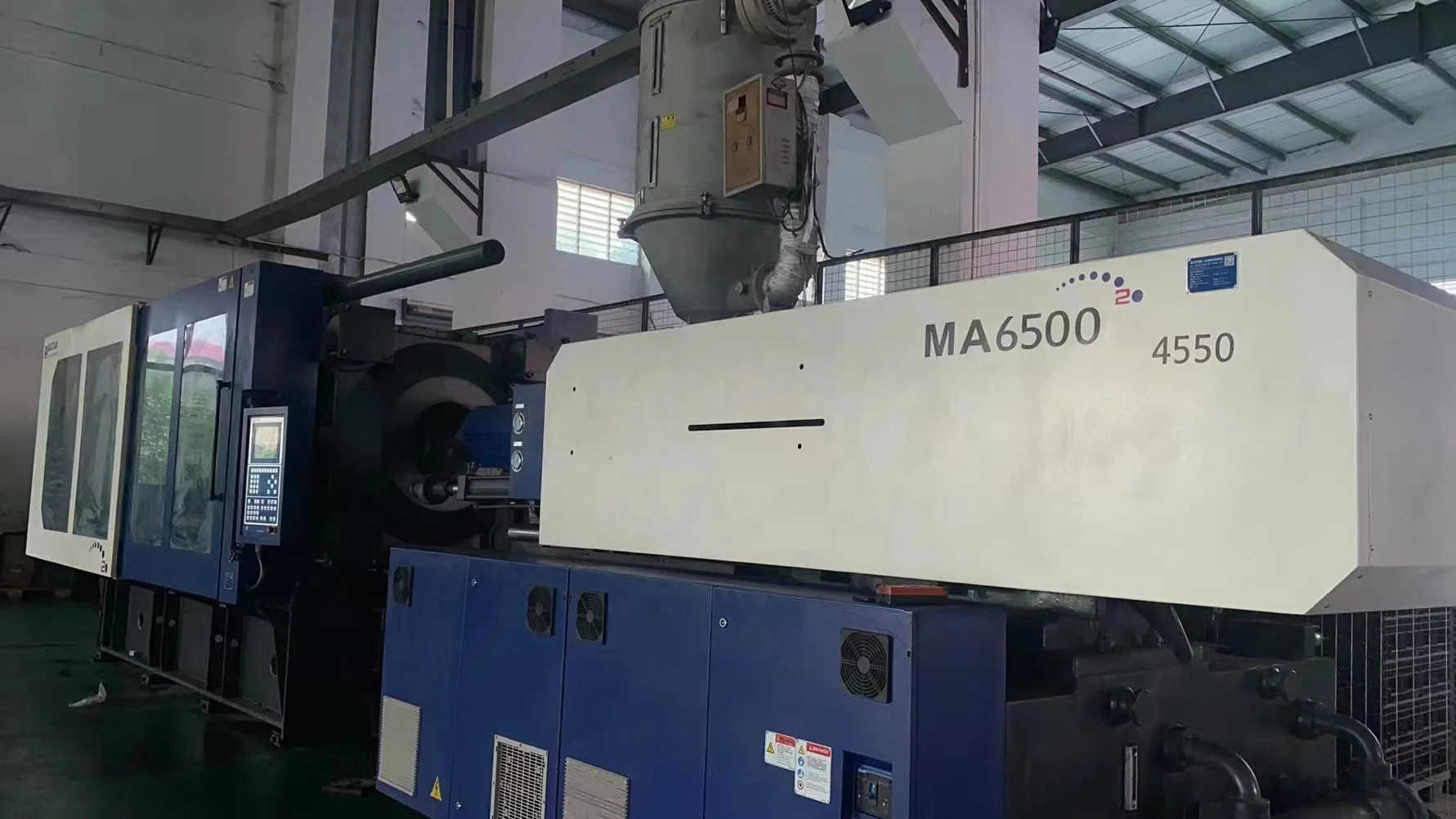 Used Haitian 650Ton Stackable Making servo Plastic Injection Molding Machine for Plastic Fruit and Vegetable Crate