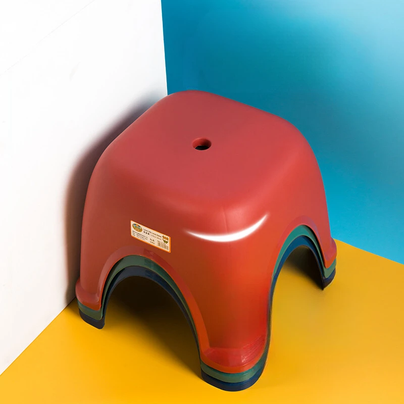 Jieyang Lebo 2024 Hot Sale New Design Stackable Plastic Kids Stool Portable Non Slip Pp Plastic Square Stools
