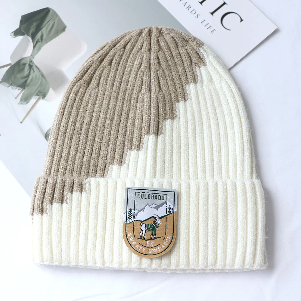 white brown two tone beanie with custom woven label logo manufacturer cuff beanie knit hat 2024 Knit 100% wool beanie
