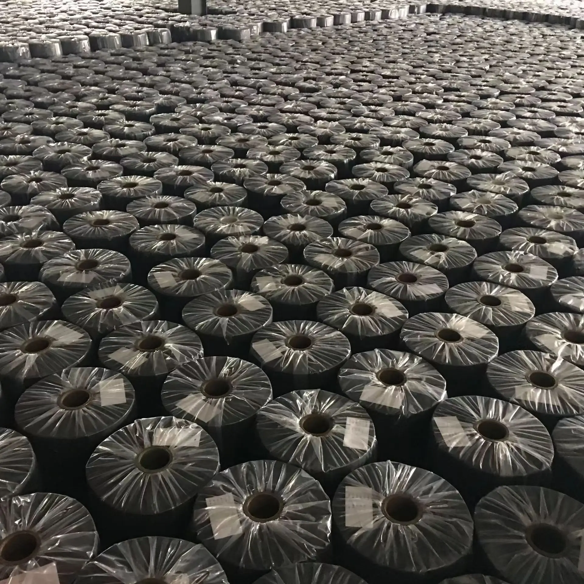 Eco friendly PP Agricultural Nonwoven Fabric Spunbound Weed barrier 50-90g Agriculture Film NON WOVEN fabric roll