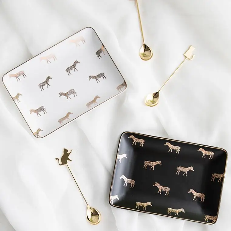 
Nordic creative black gold porcelain oval flat jewelry plate ceramic dessert tray 