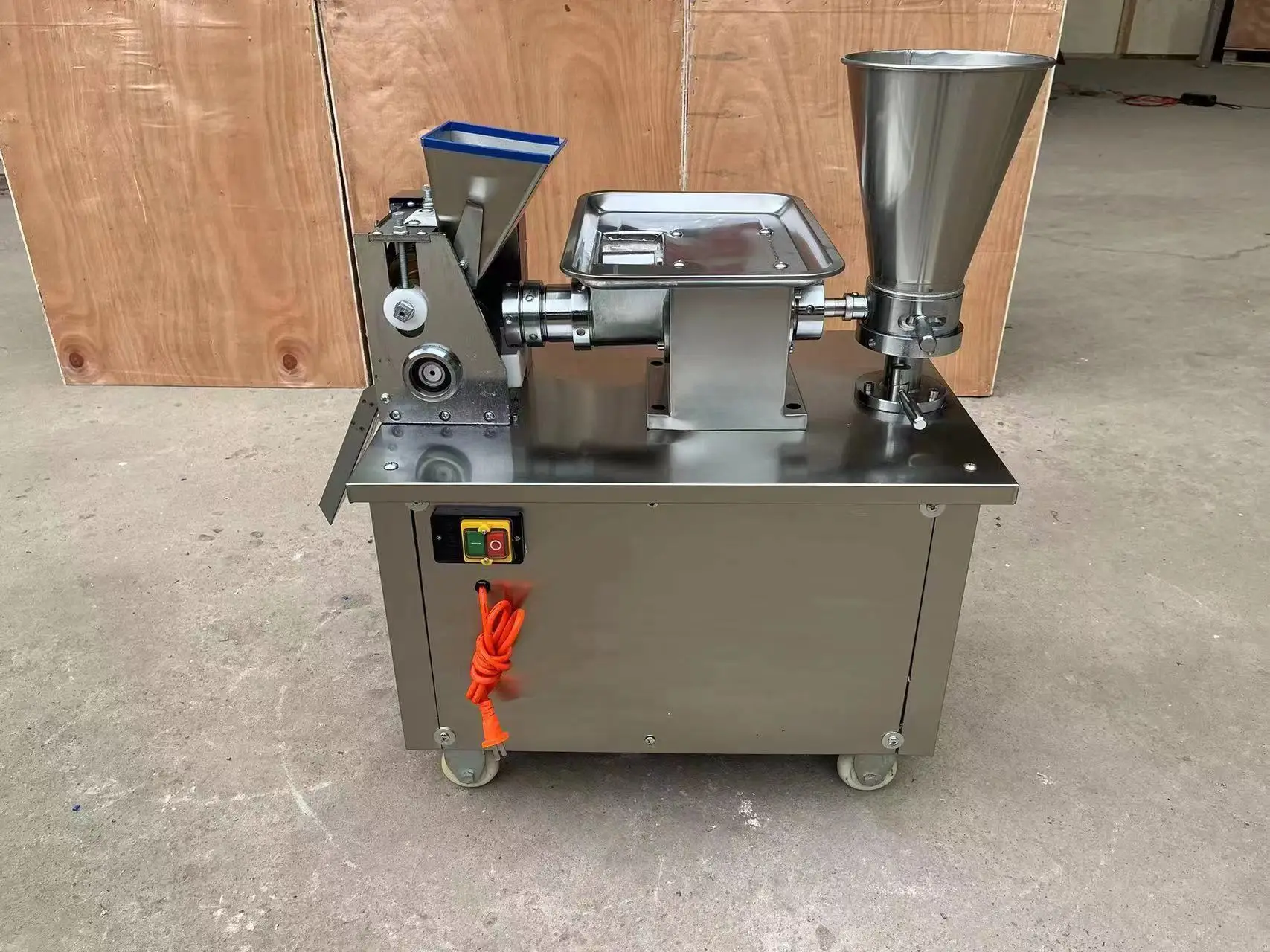 Automatic wonton Manual Folding siomai Large Pie momo Making Big Empanadas Machine Forming Samosa Making dumpling machine small