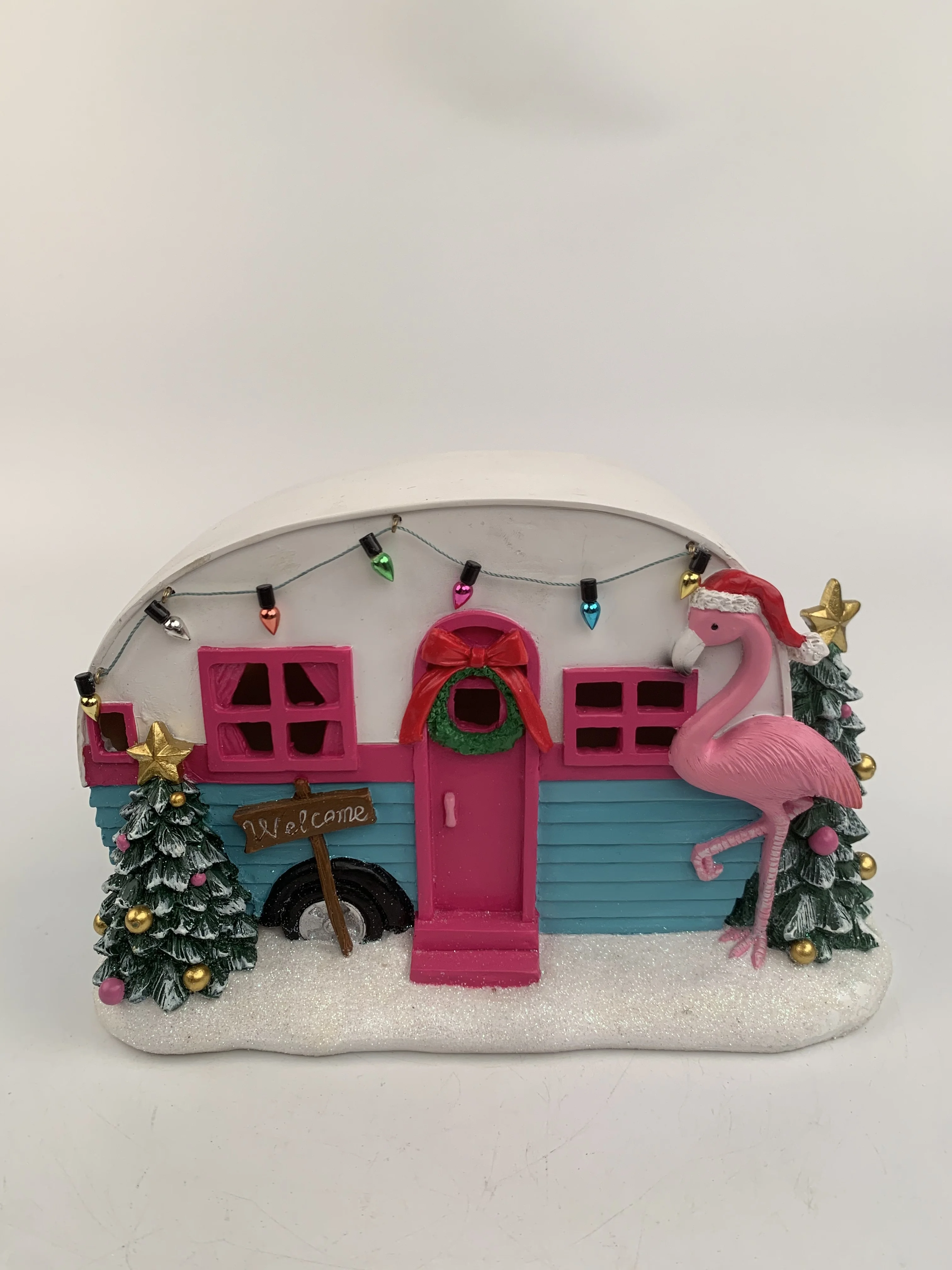 Hot Selling Home Decor Resin Crafts LED Red Flamingo Resin Statue Christmas Village House Resin Crafts