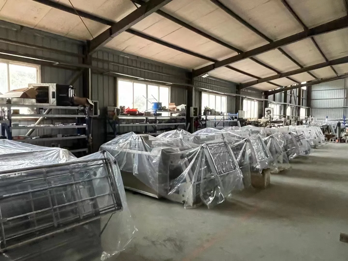 Автоматическая машина коробки по монтажу с резиновыми полосками продается LJZHJ-800