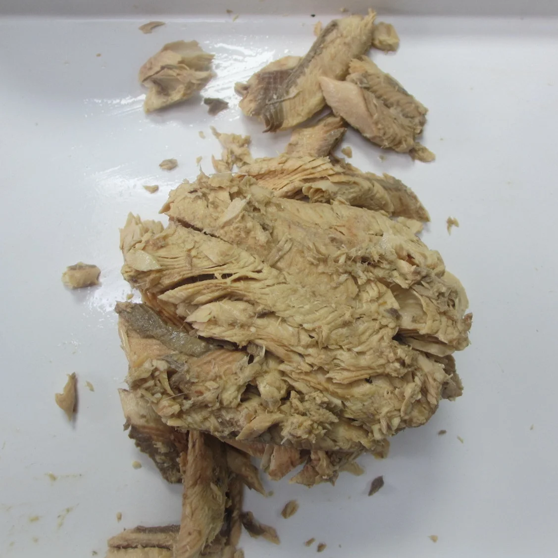 Smoked Canned Salmon Bone-less And Skin-less