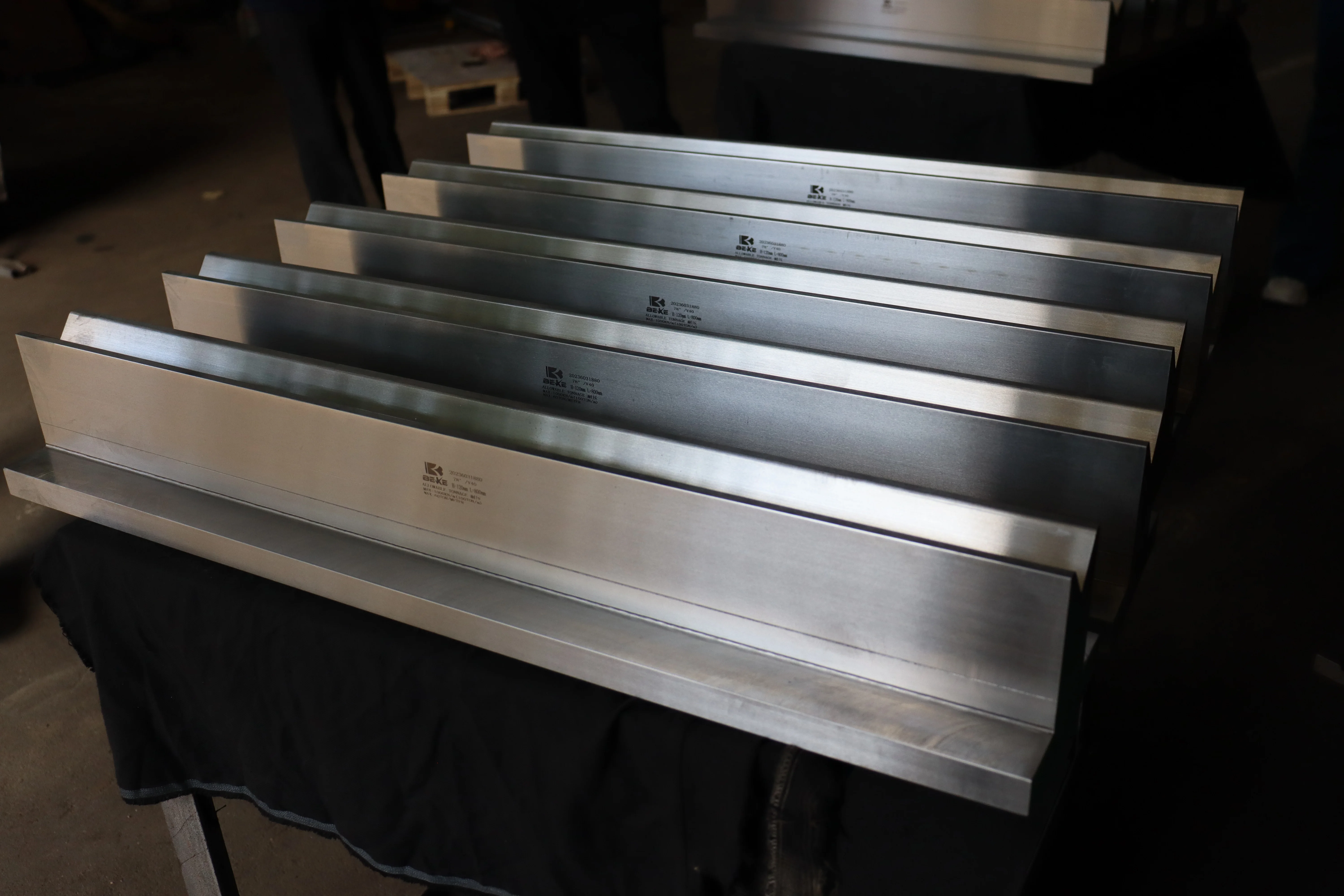 press brake mould punch and bending die matrix holder