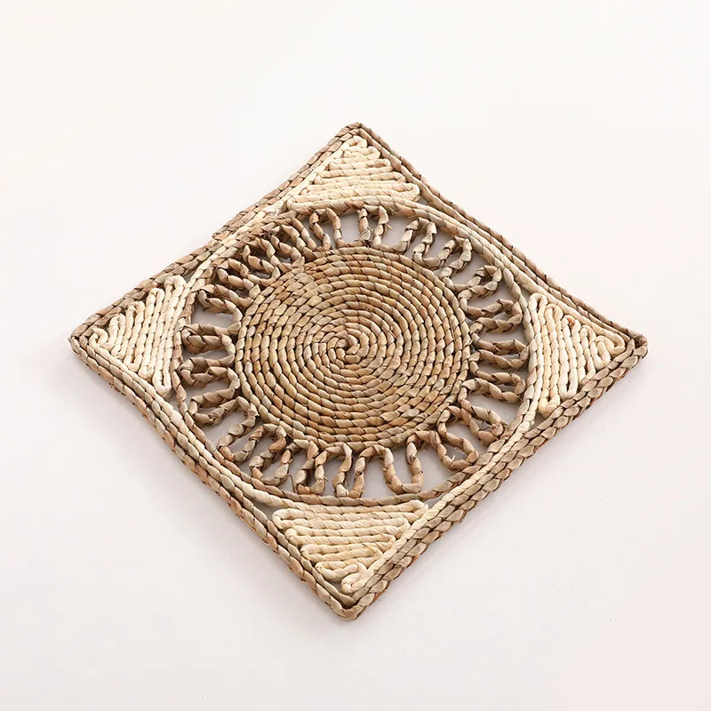 XL-NY  Woven Placemats Round  Wicker Rattan Plate Chargers Round Woven Placemats for a Dining Table Water Hyacinth Wicker
