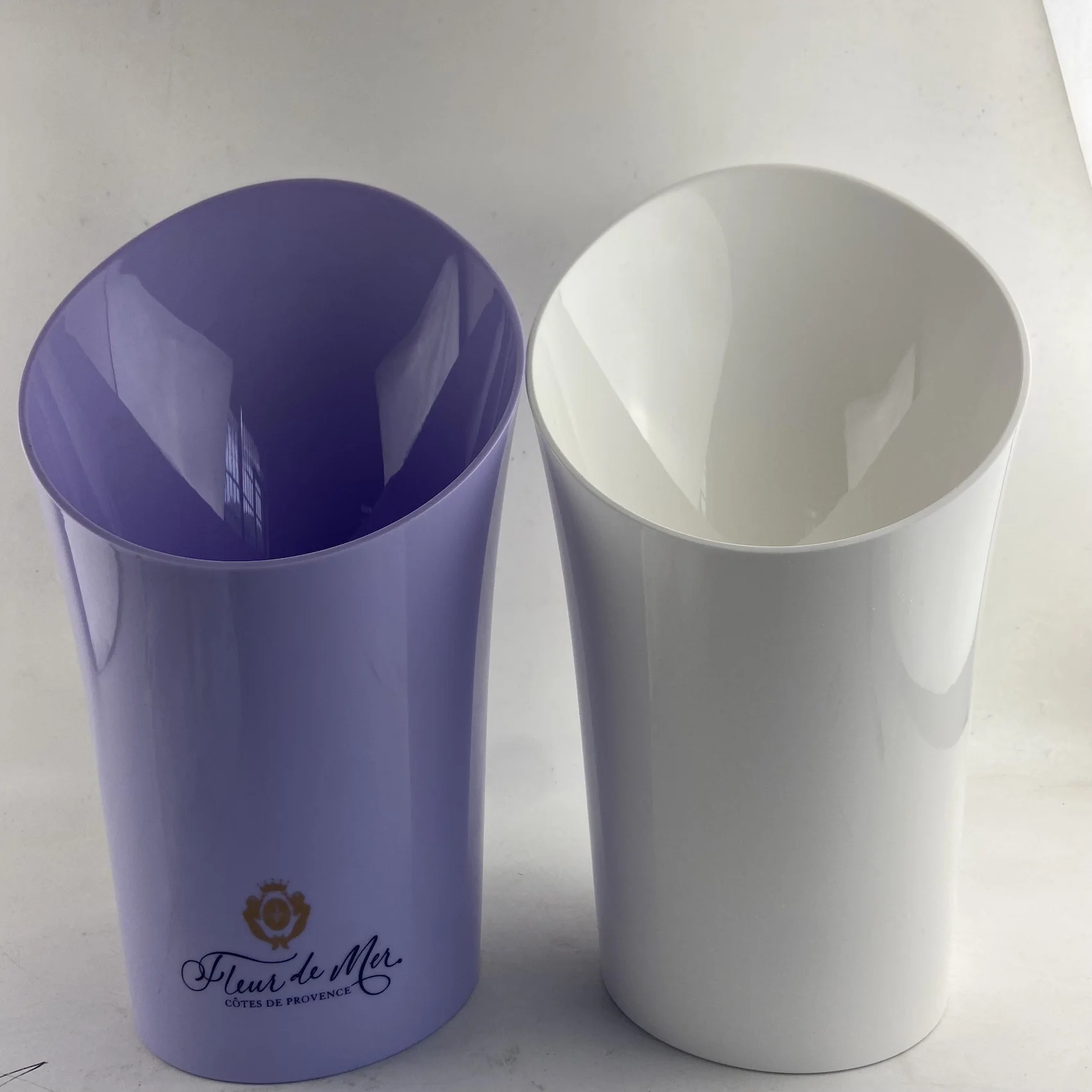 White Plastic Acrylic Champagne Bottle Chiller Ice Bucket