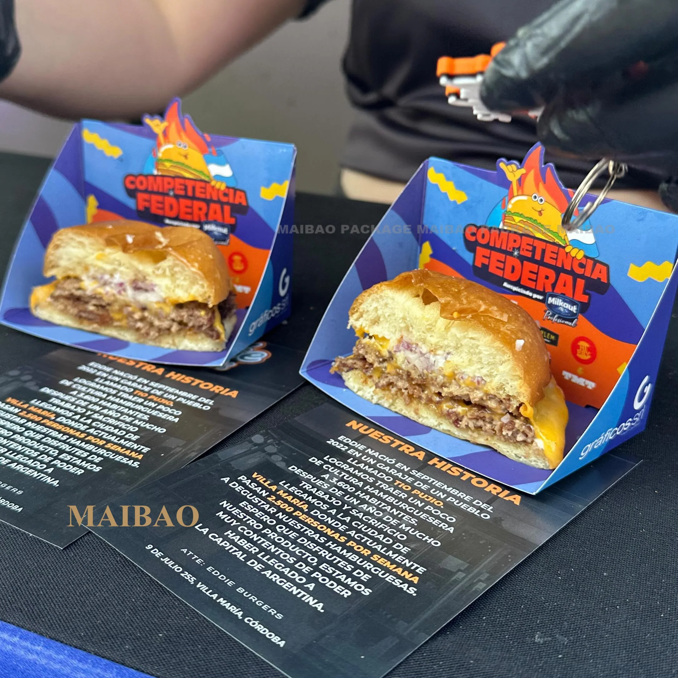 Дешевый мини-бургер и жареный Цыпленок Белый Картонный поднос бумажные коробки Квадратный контейнер для еды тортов гамбургеров других продуктов