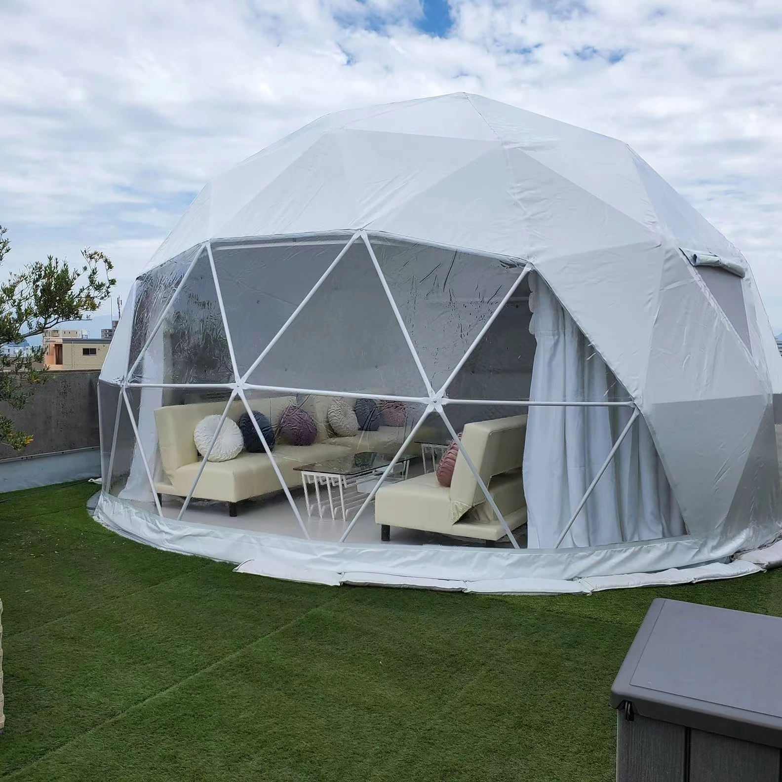 geodesic dome outdoor  Easy install Camp Camping Beach Waterproof Game trade show tent with insulation layer with glass door