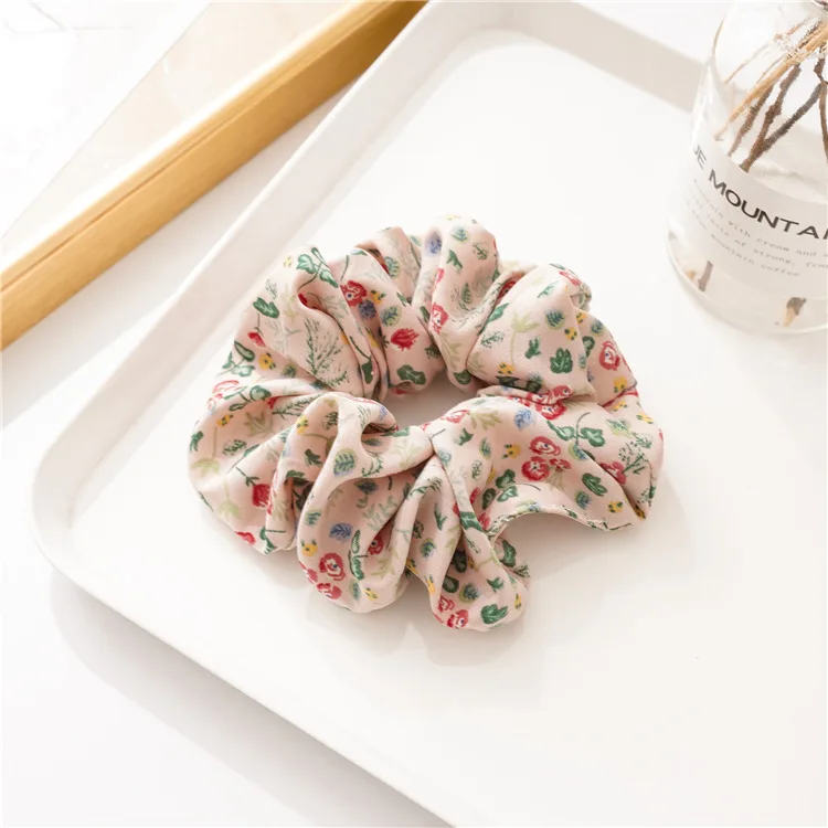New Custom Logo Spring and Summer Fashion Elastic Hair Tie For Women Ponytail Holder Lovely Flower Hair Scrunchies