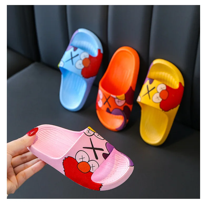 Летние детские сандалии для девочек и мальчиков, комнатная обувь из ЭВА, мягкие пляжные шлепанцы для детей и родителей, тапочки Yeezy