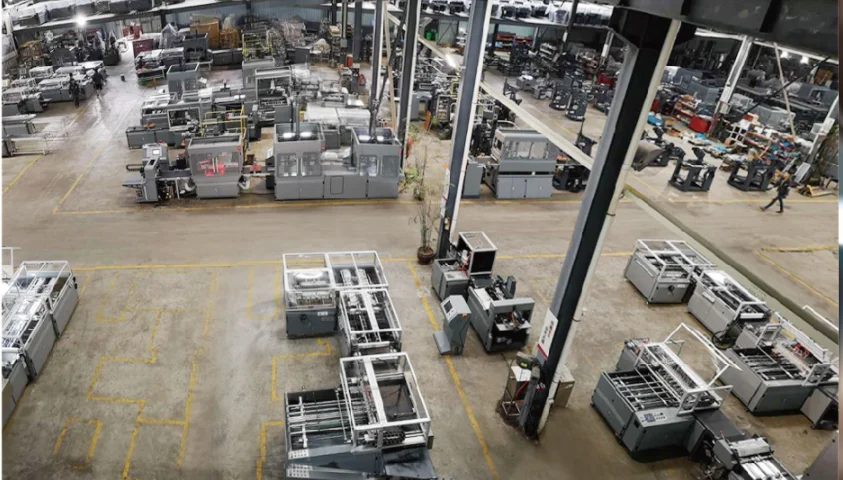 Top 5 China Sinwei Fully-Automatic rigid gift boutique box making machine for paper exquisite hardcover  box maker