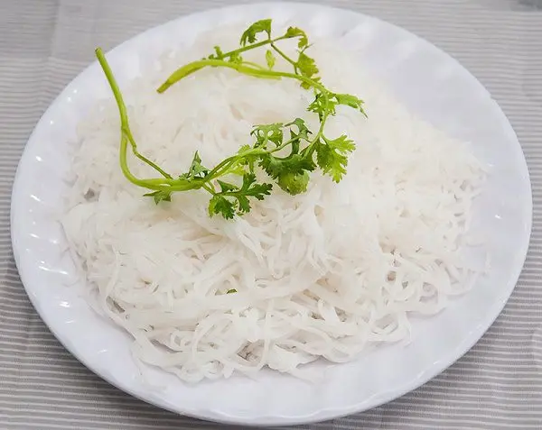 Medium Fresh Vermicelli Wholesaler Minh Ngoc Best Brand Manufacturer From Vietnam Cheap Price Low MOQ Delicious