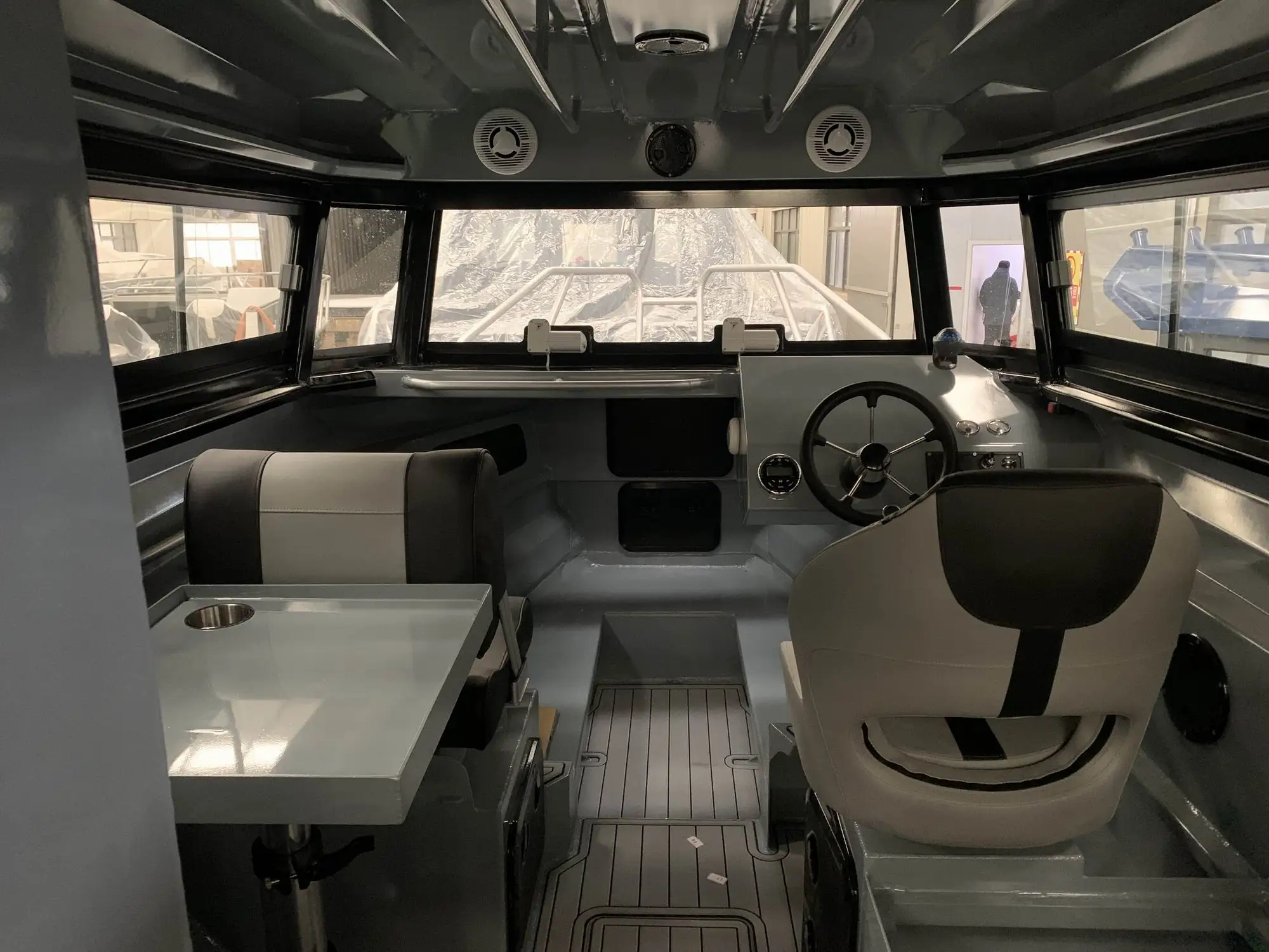 Factory 25ft 7.5m Fishing Cabin Cruiser Pontoon Design deep-V hull luxury yacht Aluminum Fishing Boat with good price