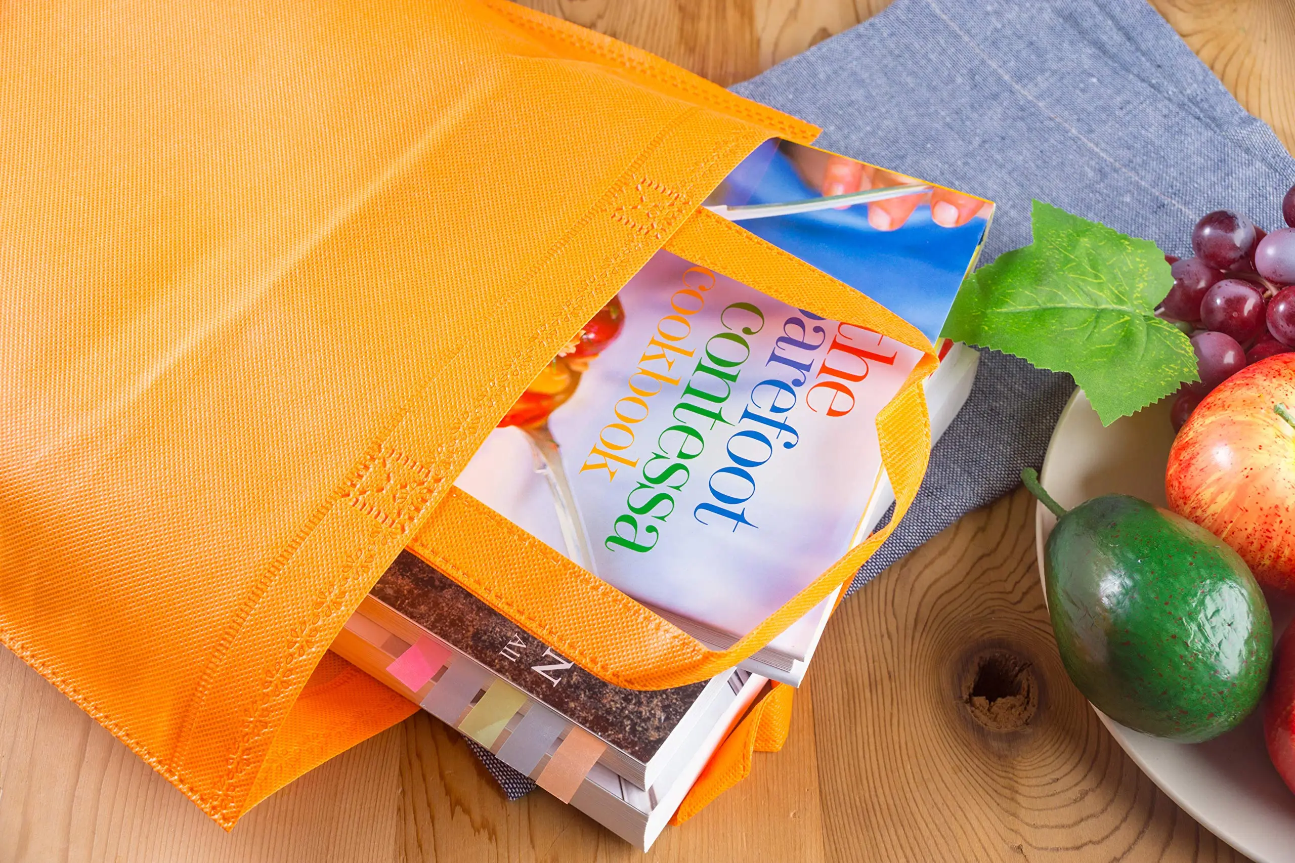 Hot Sell Eco Friendly Biodegradable Reusable Shopping  Non-Woven Tote Ecological Bag With Logo Custom