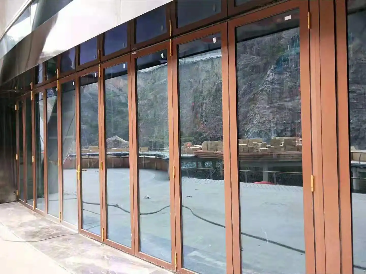 
aluminum glass door folding door bi-fold door 