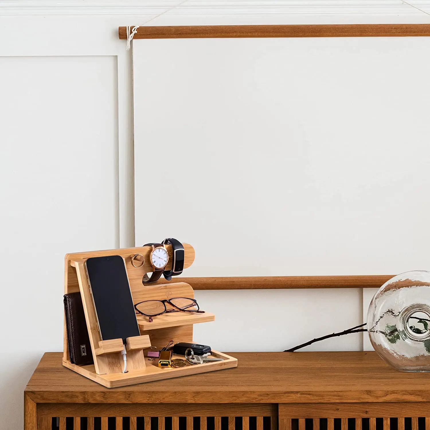 Wholesale Bamboo Charging Organizer Stand Wooden Multi Phone Charging Station