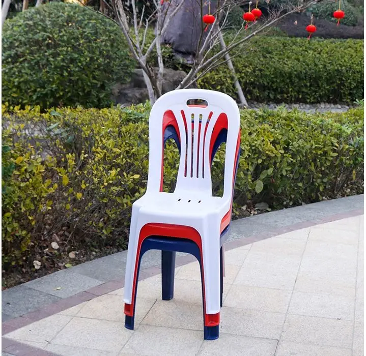 Armless White Stackable Plastic Dining Chair Cheap Outdoor Furniture Garden Beach Chair Night Markets Barbecue Food Stalls