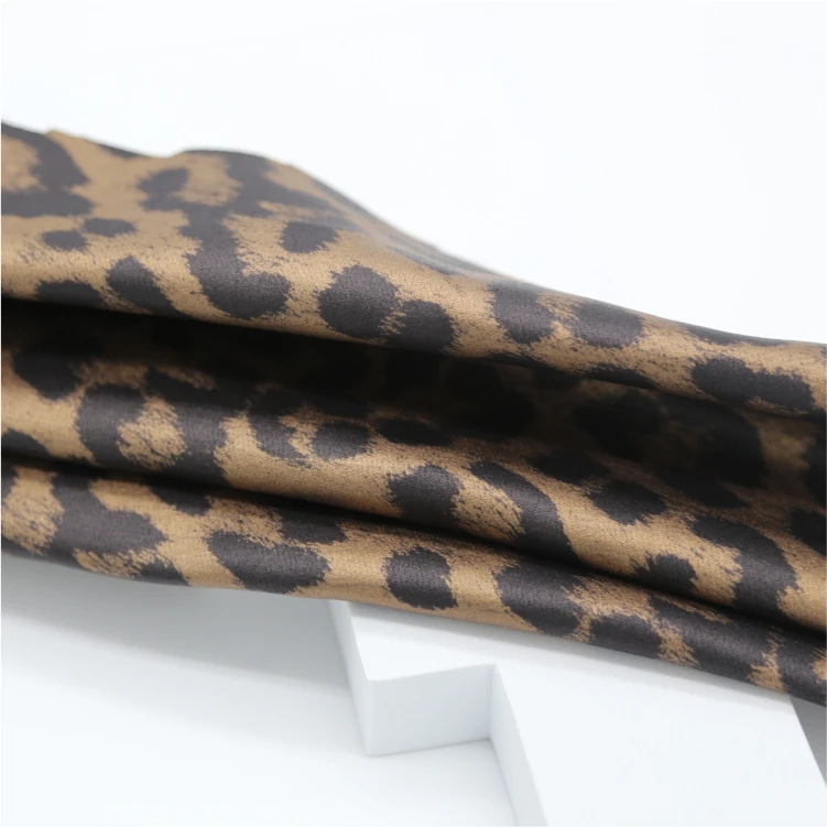 warp knitted spandex leopard jacquard ponte fabric for coat and skirt for winter season