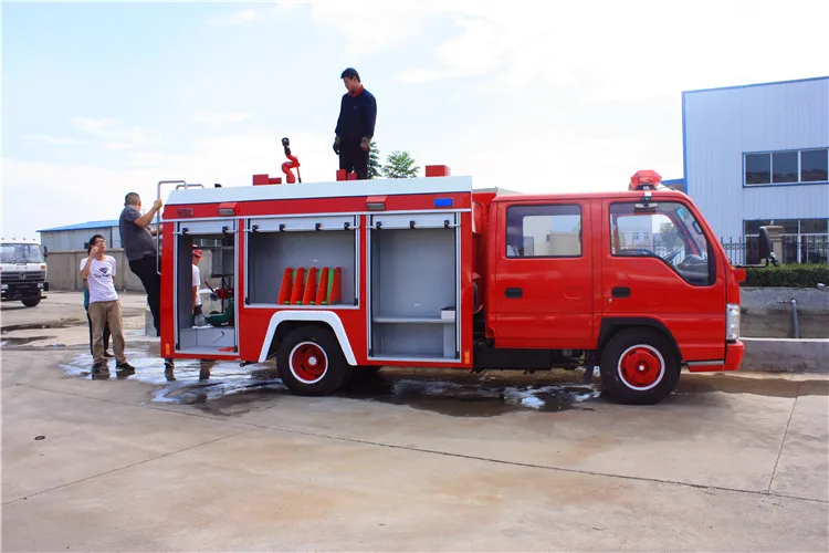 China low price trucks 20000 liters 5000L  rescue firefighter truck fire fighting water monitor