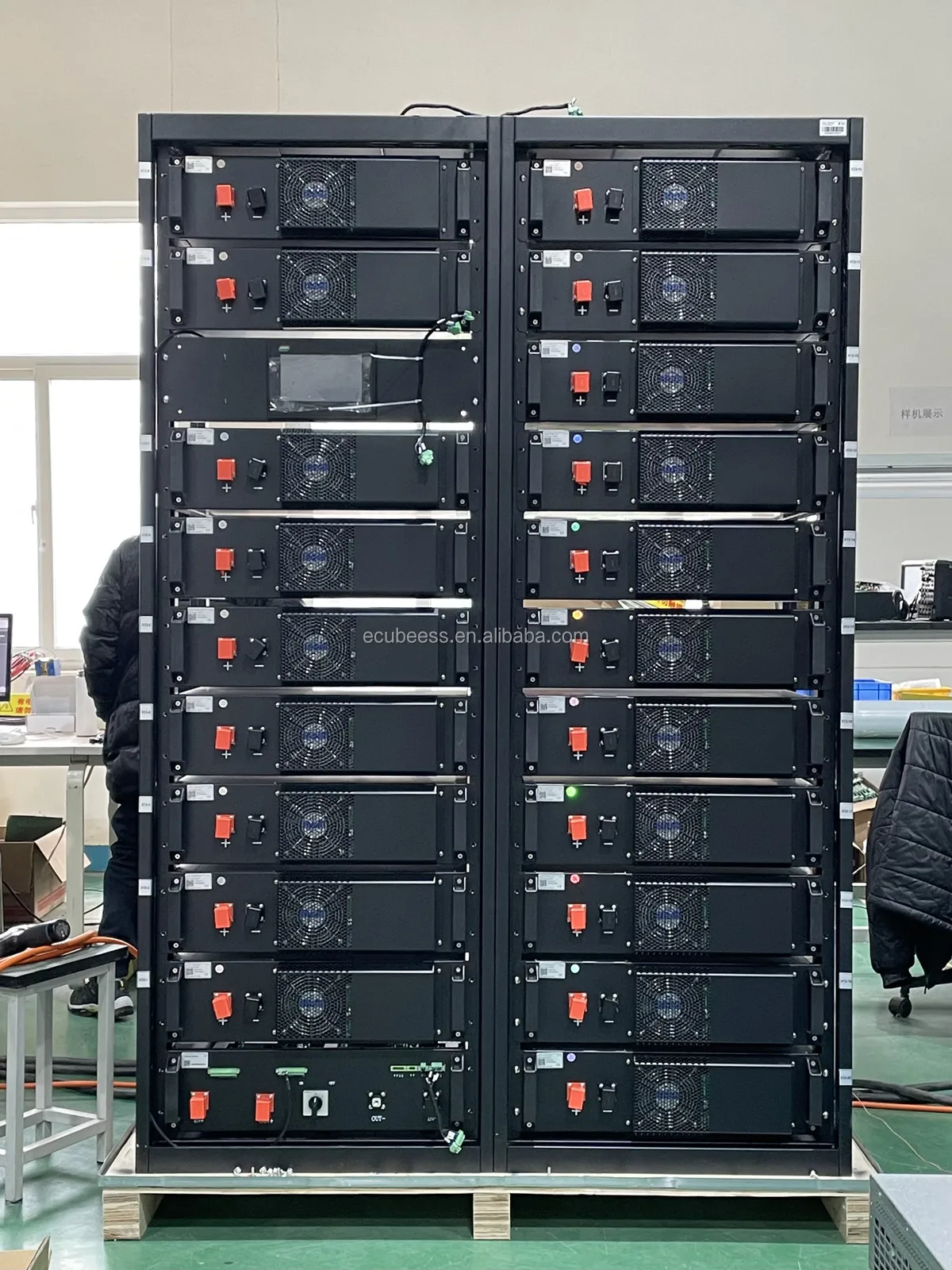 1MWh 2MWh lithium battery energy storage container all in one hybrid inverter solar wind power plant microgrid system plug&play