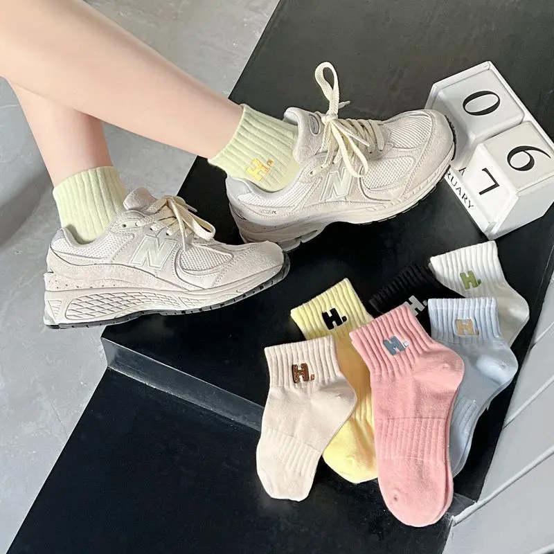 Wholesale Summer Embroidery Letter C H Socks  Low Cut Thin Breathable Cotton Cute Ankle Women Socks Sport Lovely Student Socks